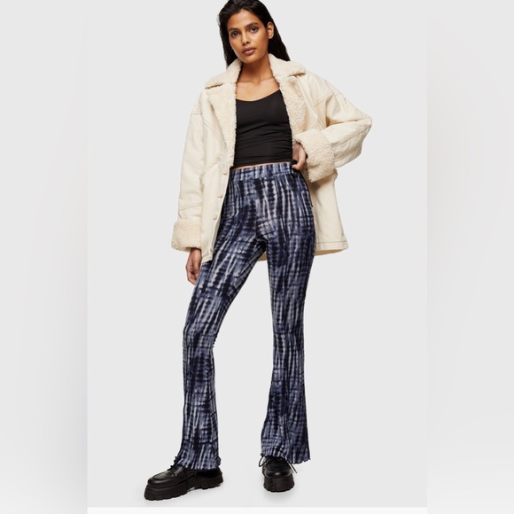 Set of Four Boho Pants ✌🏾🌼 - Picture 6 of 10